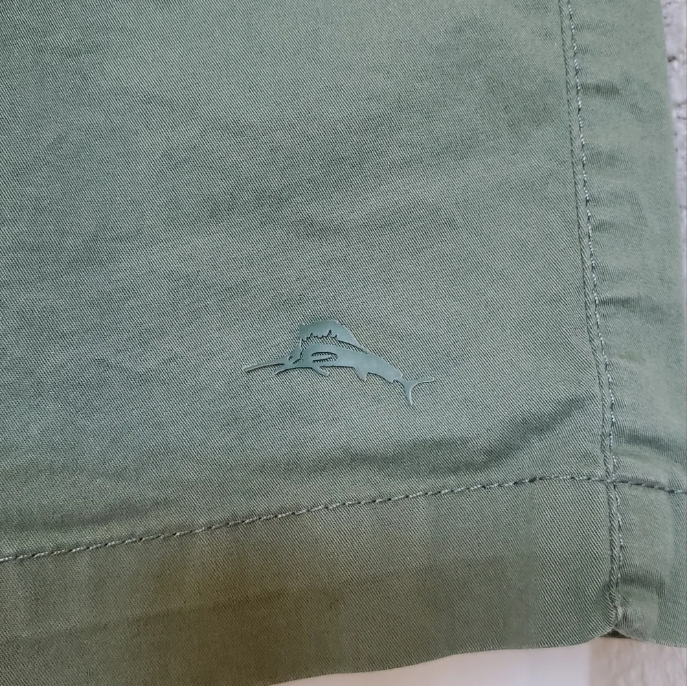 Tommy Bahama Men's Olive Color Shorts. Size XXL